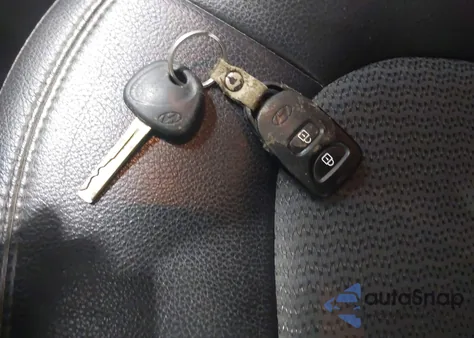 2013 Hyundai Tucson Gls z USA, uszkodzony, nr VIN KM8JUCAC4DU573464